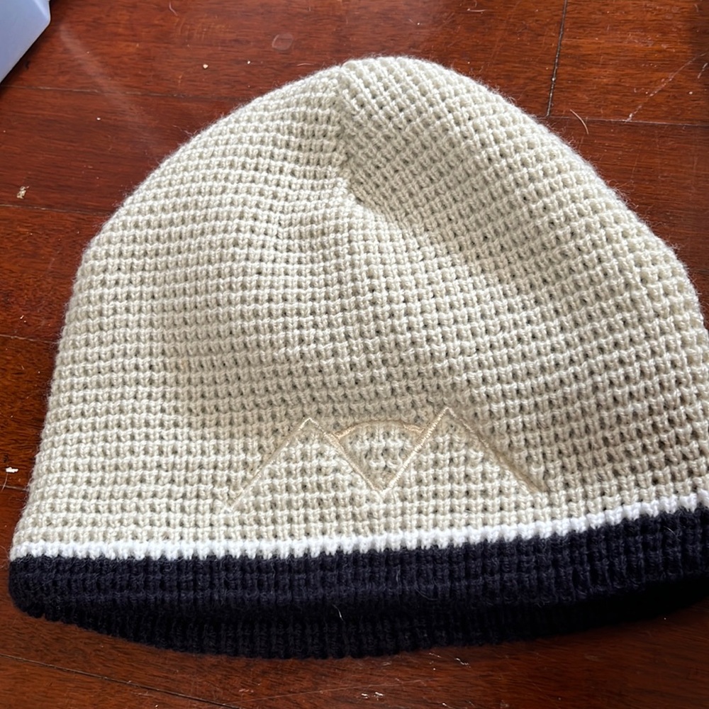 Fahrenheit beanie/winter hat